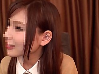 日本の学生　恋人同士たち素人個人撮影　一生に２度３度あるかないかの奇跡の18才美少女とのラブホでハメ撮り映像　学生の身分で中出しSEXしてる